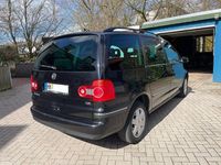 Gebraucht VW Sharan Highline 116 PS (85 kW) 2008 Schwarz Van / Kleinbus