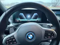 Gebraucht BMW 330 M Sport 184 PS (135 kW) 2024 Black sapphire metallic Kombi