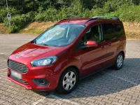 Gebraucht Ford Tourneo Courier 100 PS (73 kW) 2018 Orange Van / Kleinbus