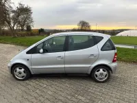 Gebraucht Mercedes A160 Elegance 102 PS (75 kW) 2004 Silber Van / Kleinbus