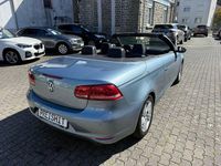 Gebraucht VW Eos 160 PS (117 kW) 2012 Blau Cabrio