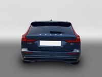 Gebraucht Volvo V60 Plus 197 PS (144 kW) 2025 Blau Kombi