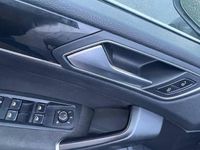 Gebraucht VW Touran Highline 150 PS (110 kW) 2017 Schwarz Van / Kleinbus