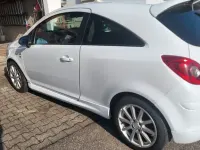 Gebraucht Opel Corsa Sport 101 PS (74 kW) 2010 Weiß Kleinwagen