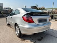 Gebraucht Mercedes C180 129 PS (94 kW) 2002 Silber Coupé