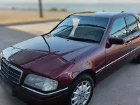 Gebraucht Mercedes C180 1995 Rot Limousine