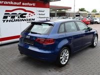 Gebraucht Audi A3 Attraction 179 PS (131 kW) 2013 Blau Limousine