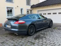 Gebraucht Porsche Panamera Turbo 500 PS (367 kW) 2011 Blau Kleinwagen