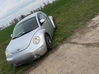 Gebraucht VW New Beetle 116 PS (85 kW) 1999 Silber Kleinwagen