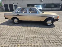 Gebraucht Mercedes 200 1981 Gold Limousine