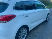 Gebraucht Kia Carens 136 PS (100 kW) 2016 Weiß Van / Kleinbus