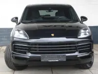 Second-hand Porsche Cayenne Platinum Edition 340 CP (250 kW) 2022 Negru SUV