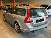 Gebraucht Volvo V70 R-Design 203 PS (149 kW) 2011 Electric silver / metallic Kombi