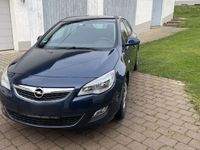 gebraucht Opel Astra 1.4 Turbo 150 Jahre 103kW 150 Jah...