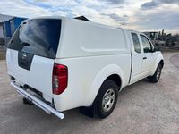 Gebraucht Nissan Navara 171 PS (125 kW) 2007 Weiß Pickup