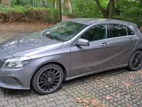 Gebraucht Mercedes A180 122 PS (89 kW) 2017 Silber Kleinwagen