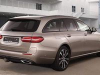 Gebraucht Mercedes E300 Avantgarde 320 PS (235 kW) 2022 Silber Limousine