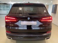 Gebraucht BMW X5 Sport Line 286 PS (210 kW) 2021 Schwarz ii/bonnet fluid black SUV