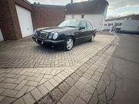Gebraucht Mercedes E420 Avantgarde 279 PS (205 kW) 1996 Schwarz Limousine