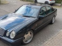 Gebraucht Mercedes E320 220 PS (161 kW) 1995 Blau Limousine