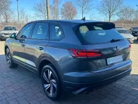 Gebraucht VW Touareg R 286 PS (210 kW) 2022 Grau SUV