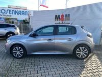 Gebraucht Peugeot 208 Active 102 PS (75 kW) 2023 Grau Kleinwagen