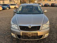 Gebraucht Skoda Octavia Ambiente 102 PS (75 kW) 2009 Beige Limousine