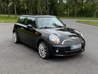 Gebraucht Mini Cooper D 112 PS (82 kW) 2011 Schwarz Kleinwagen