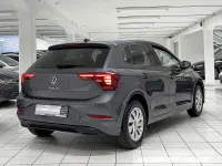 Gebraucht VW Polo Life 95 PS (69 kW) 2024 Rauchgrau (grau) Kleinwagen