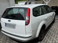 Gebraucht Ford Focus 100 PS (73 kW) 2007 Weiß Kombi