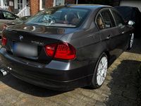 Gebraucht BMW 325 Performance 218 PS (160 kW) 2006 Grau Limousine