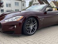 Gebraucht Maserati GranCabrio 439 PS (322 kW) 2010 Burgundyrotmetallic Cabrio