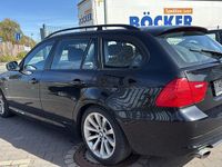 Gebraucht BMW 320 170 PS (125 kW) 2010 Schwarz Kombi