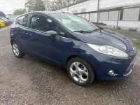 Second-hand Ford Fiesta Trend 82 CP (60 kW) 2009 Albastru Berlinǎ