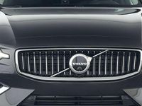 Gebraucht Volvo V60 Plus 253 PS (186 kW) 2025 Grau Kombi