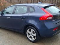 Gebraucht Volvo V40 You! 114 PS (83 kW) 2015 Blau Limousine