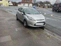 Gebraucht Ford Fiesta 95 PS (69 kW) 2011 Silber Kleinwagen