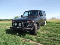 Gebraucht Lada niva 83 PS (61 kW) 2017 Schwarz SUV