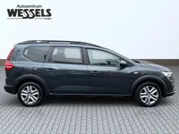 Gebraucht Dacia Jogger Comfort 101 PS (74 kW) 2022 Gold Van / Kleinbus