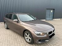 Gebraucht BMW 318 136 PS (100 kW) 2014 Braun Kombi