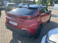 Gebraucht Toyota C-HR 140 PS (102 kW) 2025 Emotional red metallic/black SUV