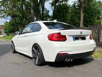 gebraucht BMW 220 2er / d / F22 / M Paket / M Performance / 19 Zoll