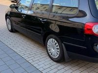 Gebraucht VW Passat Highline 122 PS (89 kW) 2009 Schwarz Kombi