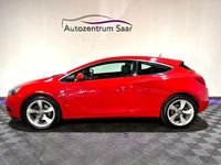 Gebraucht Opel Astra GTC 165 PS (121 kW) 2015 Rot Coupé