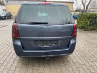 Gebraucht Opel Zafira 140 PS (102 kW) 2010 Grün Van / Kleinbus