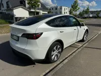 Usata Tesla Model Y Standard Range 219 kW (299 CV) 2023 Bianco SUV