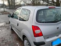 Gebraucht Renault Clio II 58 PS (42 kW) 2008 Silber Kleinwagen