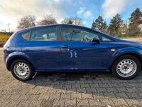 Usata Seat Leon 102 CV (75 kW) 2006 Blu Utilitaria