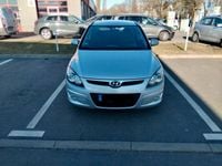 Gebraucht Hyundai i30 105 PS (77 kW) 2009 Silber Limousine