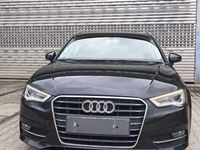 Gebraucht Audi A3 Attraction 122 PS (89 kW) 2013 Blau Limousine